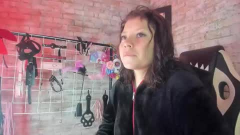 Snapshot of cherry_xoxx chatting on 11.02.25 online show from 11.02.25