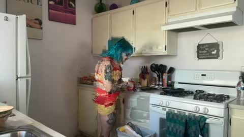 Snapshot of cherryb0mbb0mb chatting on 09.12.25 CherryBombBomb online show from 09.12.25