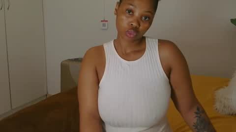 Snapshot of cherrybabexx chatting on 12.22.24 Cherrybabe online show from 12.22.24