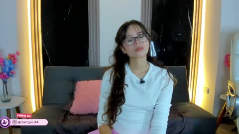 Snapshot of cherryblossom18_ chatting on 05.06.26 Cherry online show from 05.06.26