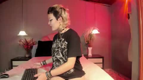 Cherry Glow  online show from 10.21.25