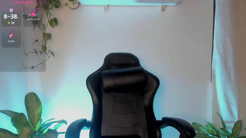 Snapshot of cherrybr_ chatting on 10.27.25 Cherry Lady online show from 10.27.25