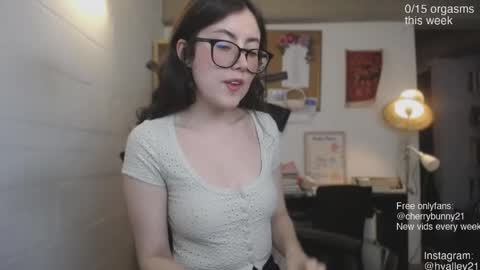Sarah Prez online show from 05.28.26