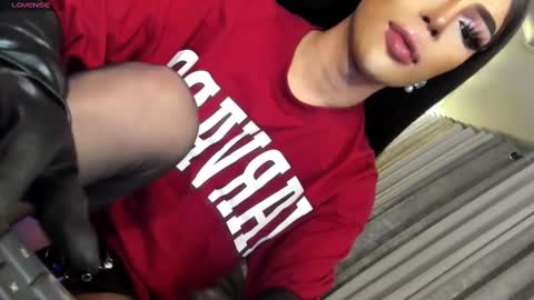 Snapshot of cherryharper chatting on 12.20.24 THE ALPHA GODDESSOFSEXUALDESIRE online show from 12.20.24