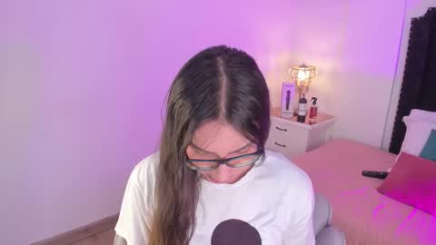 Snapshot of cherrylady2 chatting on 11.20.25 Cherry online show from 11.20.25