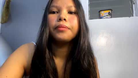 Snapshot of cherrynovax chatting on 06.17.26 Bella online show from 06.17.26