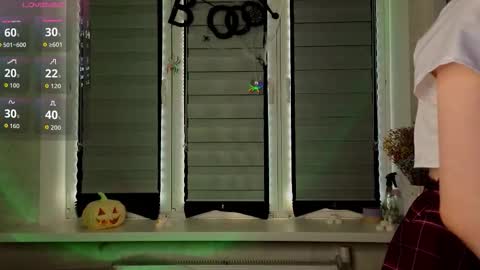 Lysia online show from 10.25.25