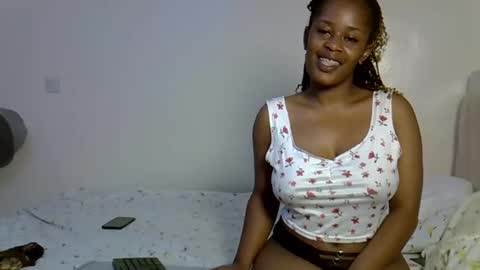 Snapshot of cherrywaro chatting on 11.22.25 cherry online show from 11.22.25