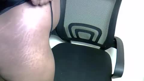 Snapshot of cherrywaro chatting on 02.01.26 cherry online show from 02.01.26