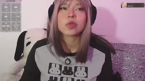 Snapshot of cherrywitchy chatting on 04.20.26 Cherry online show from 04.20.26