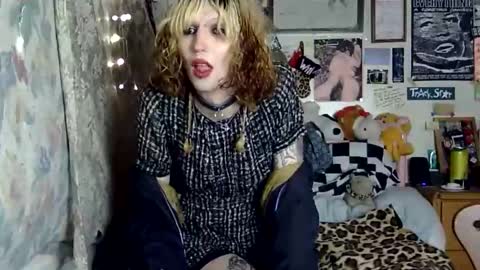 cher strauberry online show from 10.16.25