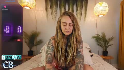 Snapshot of cheviblue chatting on 03.03.25 Chevi Blue online show from 03.03.25