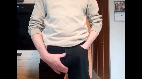 Snapshot of chevy69 chatting on 01.20.25 chevy69 online show from 01.20.25