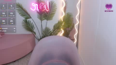 Snapshot of chiara_tay chatting on 12.24.24 Chiara online show from 12.24.24