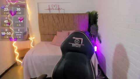 Snapshot of chiara_tay chatting on 09.26.25 Chiara online show from 09.26.25