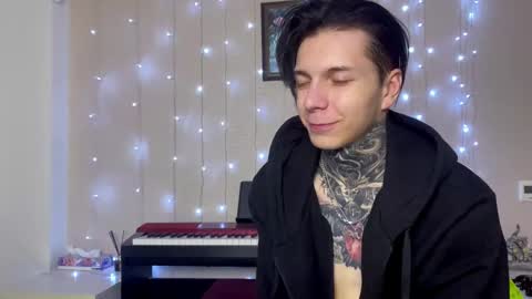 Snapshot of chillguy2k chatting on 12.06.24 Rick online show from 12.06.24