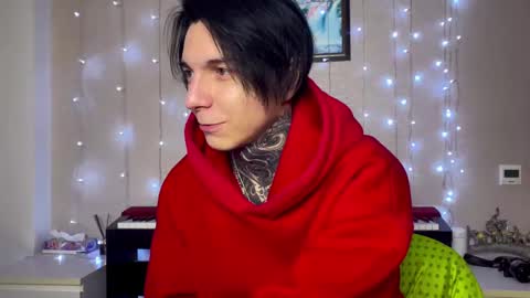 Snapshot of chillguy2k chatting on 12.06.24 Rick online show from 12.06.24