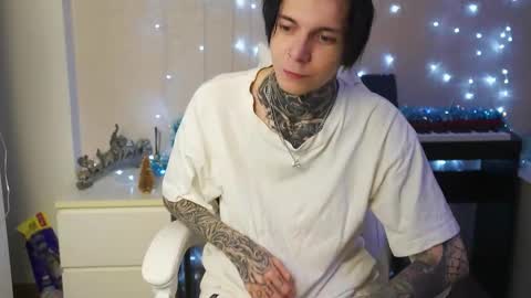 Snapshot of chillguy2k chatting on 12.27.24 Rick online show from 12.27.24