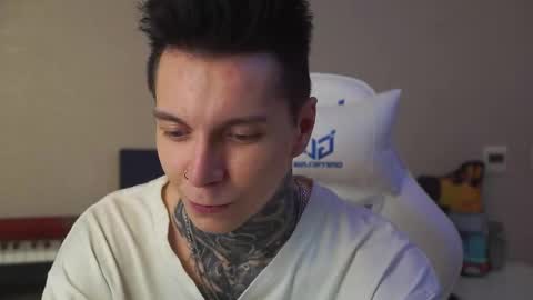 Snapshot of chillguy2k chatting on 01.18.25 Rick online show from 01.18.25