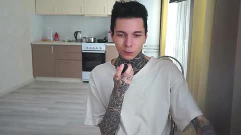 Snapshot of chillguy2k chatting on 01.29.25 Rick online show from 01.29.25