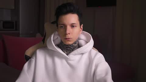 Snapshot of chillguy2k chatting on 03.09.25 Rick online show from 03.09.25