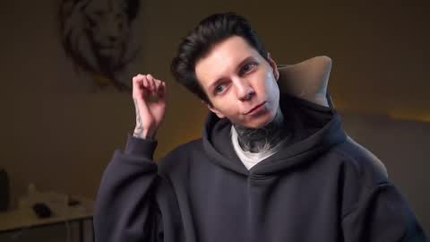 Snapshot of chillguy2k chatting on 10.01.25 Rick online show from 10.01.25