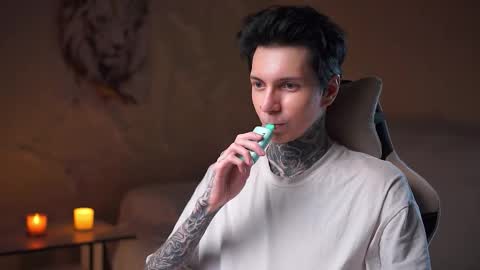 Snapshot of chillguy2k chatting on 10.24.25 Rick online show from 10.24.25