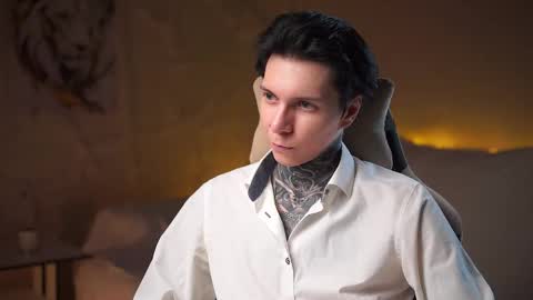 Snapshot of chillguy2k chatting on 10.28.25 Rick online show from 10.28.25