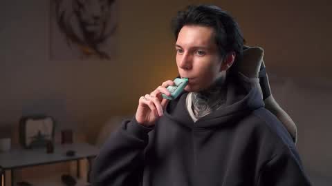 Snapshot of chillguy2k chatting on 11.13.25 Rick online show from 11.13.25