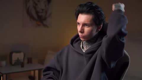 Snapshot of chillguy2k chatting on 11.16.25 Rick online show from 11.16.25