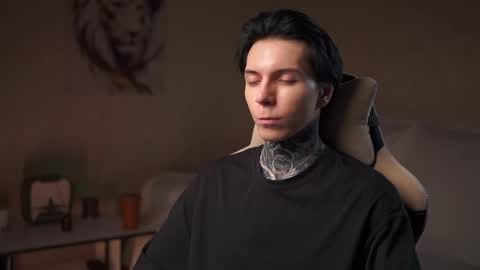 Snapshot of chillguy2k chatting on 11.22.25 Rick online show from 11.22.25