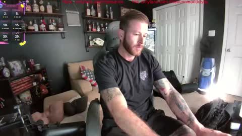 Snapshot of chillinthemosttt chatting on 10.29.25 Chillinthemosttt online show from 10.29.25