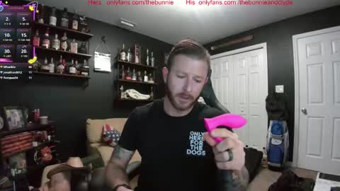 Snapshot of chillinthemosttt chatting on 11.03.25 Chillinthemosttt online show from 11.03.25