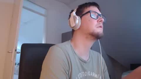 chillzonecam online show from 09.08.25