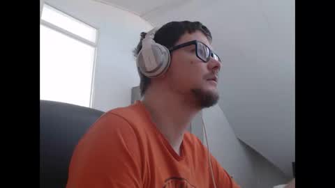 chillzonecam online show from 09.22.25