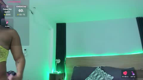 Chiqui online show from 10.30.25