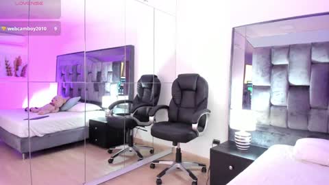 Chloe online show from 02.05.25