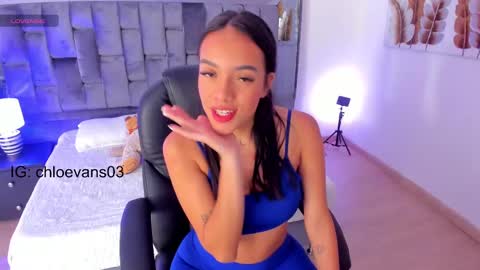 Chloe online show from 03.11.25