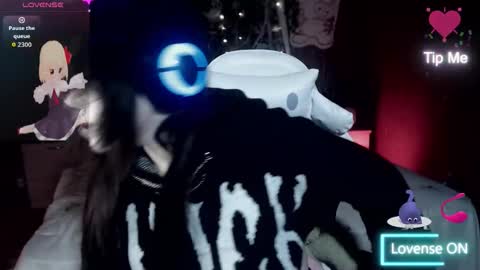 chloe_crystall_killer online show from 10.27.25