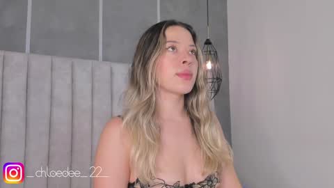 Snapshot of chloe_dee_ chatting on 01.20.25 Chloe online show from 01.20.25