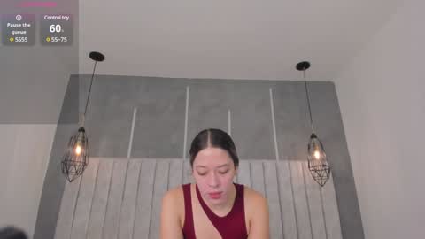 Snapshot of chloe_dee_ chatting on 02.08.25 Chloe online show from 02.08.25