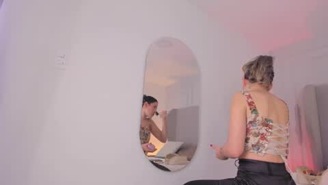 Snapshot of chloe_dee_ chatting on 11.27.25 Chloe online show from 11.27.25