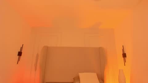 Snapshot of chloe_dee_ chatting on 12.04.25 Chloe online show from 12.04.25