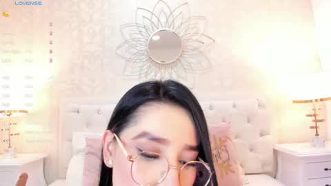 Sara online show from 11.28.25