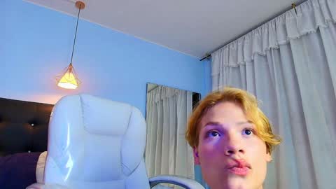 Snapshot of chloe_goddes chatting on 12.13.24 CHLOE online show from 12.13.24