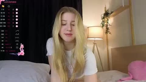 Arianaa Mourrr online show from 02.16.25