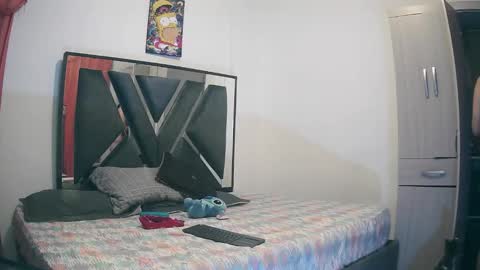 Snapshot of chloe_hotx chatting on 10.01.25 Chloe and Danna online show from 10.01.25