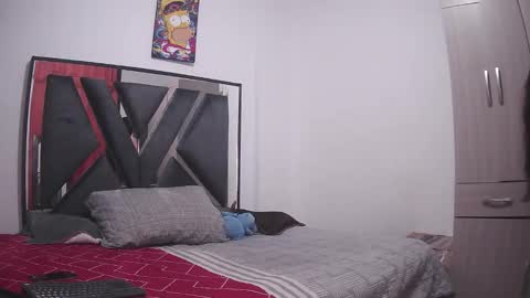 Snapshot of chloe_hotx chatting on 12.01.25 Chloe and Danna online show from 12.01.25