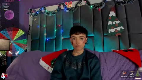 Isabella curly hair - Anastasia short hair  online show from 12.09.24