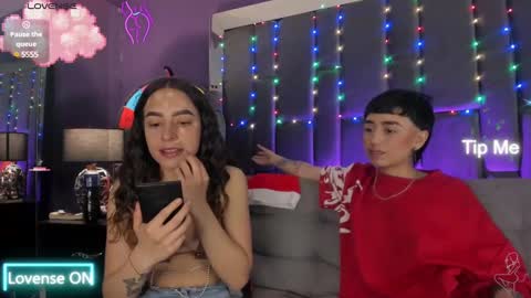 Isabella curly hair - Anastasia short hair  online show from 01.17.25